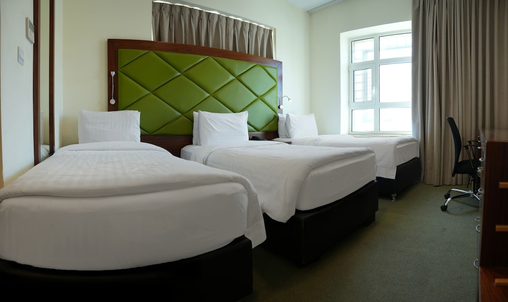 Deluxe Triple Room - Photo 3