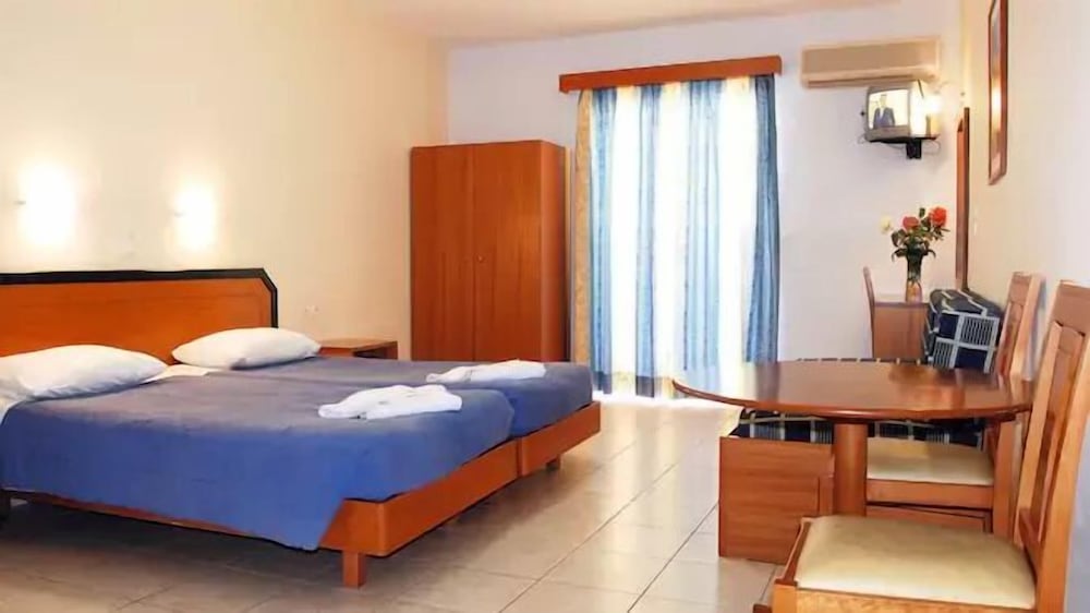 Superior Double or Twin Room, 1 Bedroom, Partial Sea View