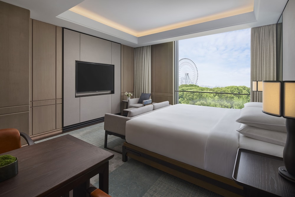 Park Lakeview Suite - Photo 6