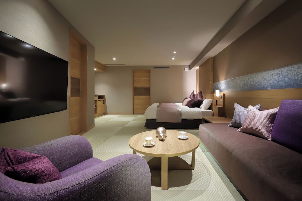 Precious Japanese Western Style Room with Private Hot Spring Bath (Shuhokan) Non-smoking photo 2