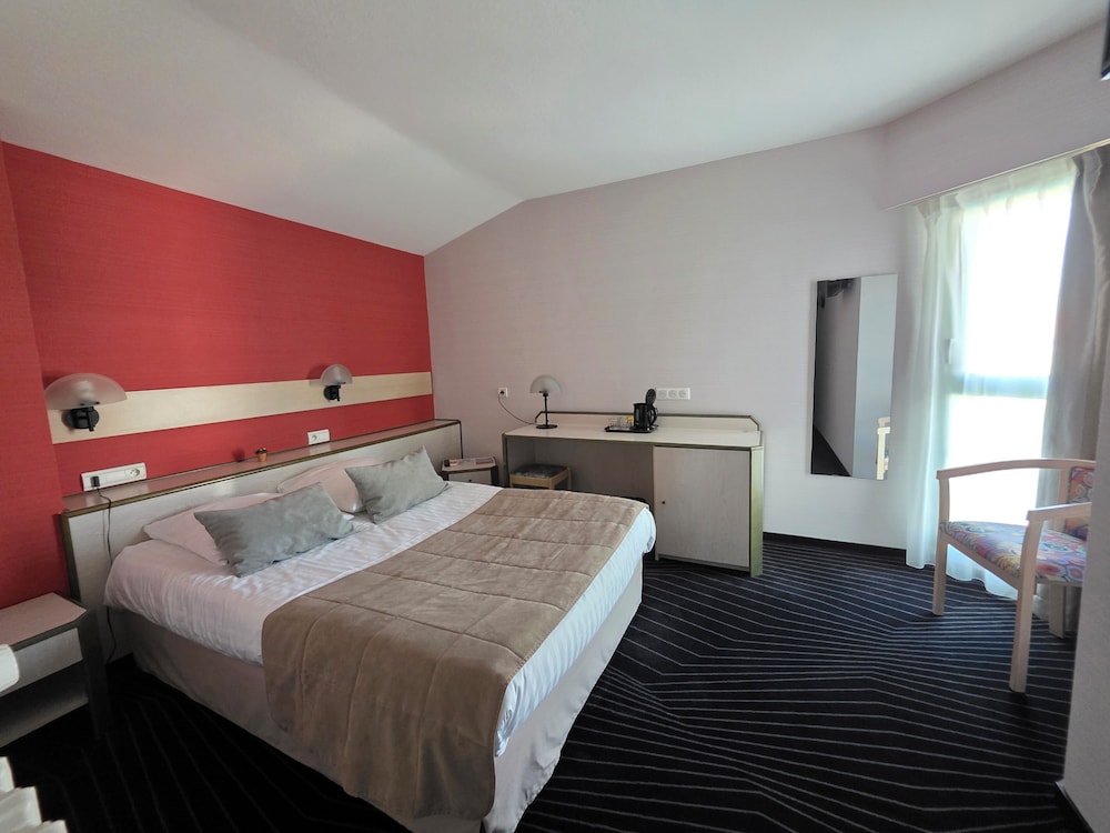 Standard Double Room - Photo 2