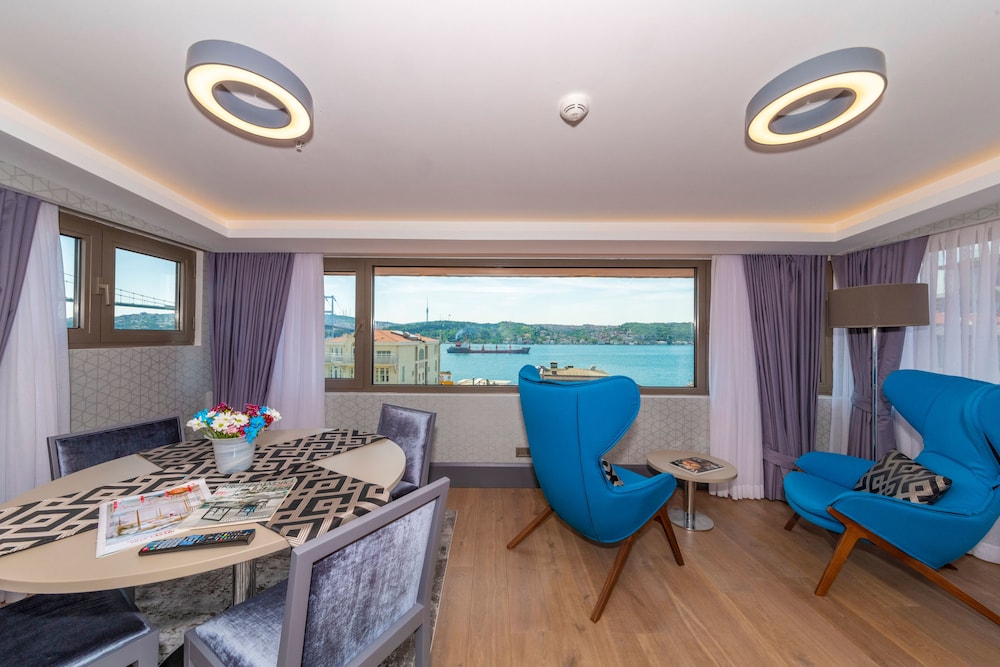 King Room with Bosphorus View, Annex Building (Stair Access) photo 2