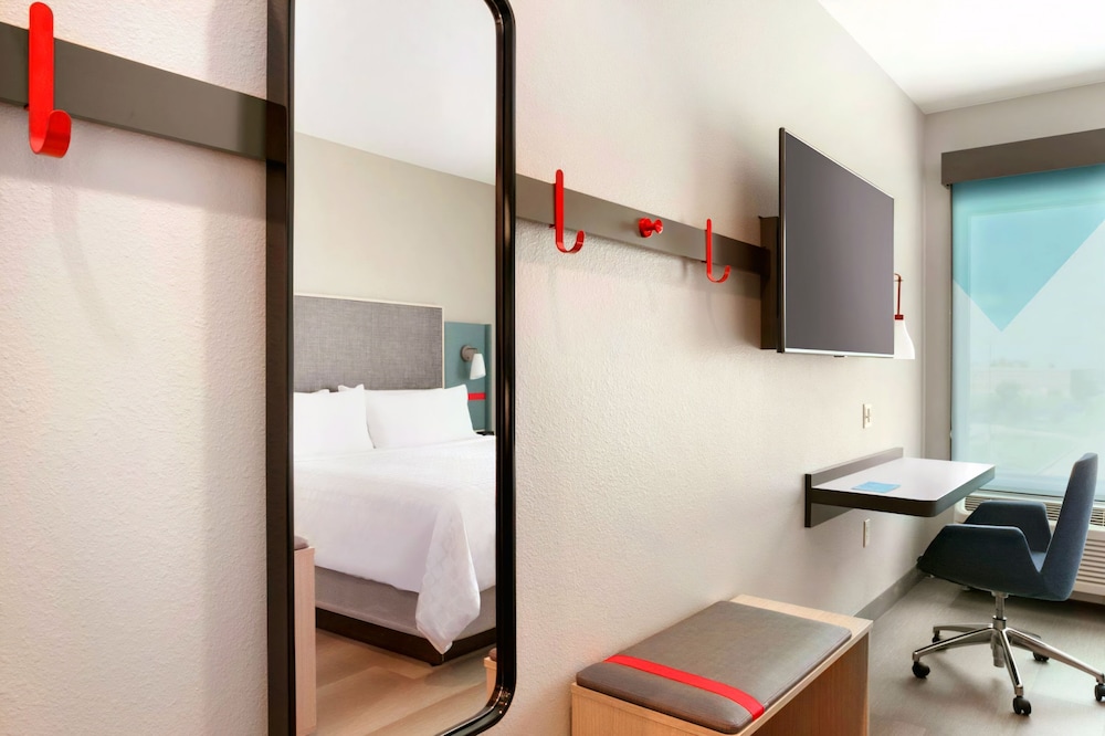 Room, 1 Queen Bed, Smoking photo 2