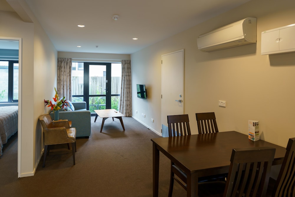 Superior Two Bedroom Apartment photo 2