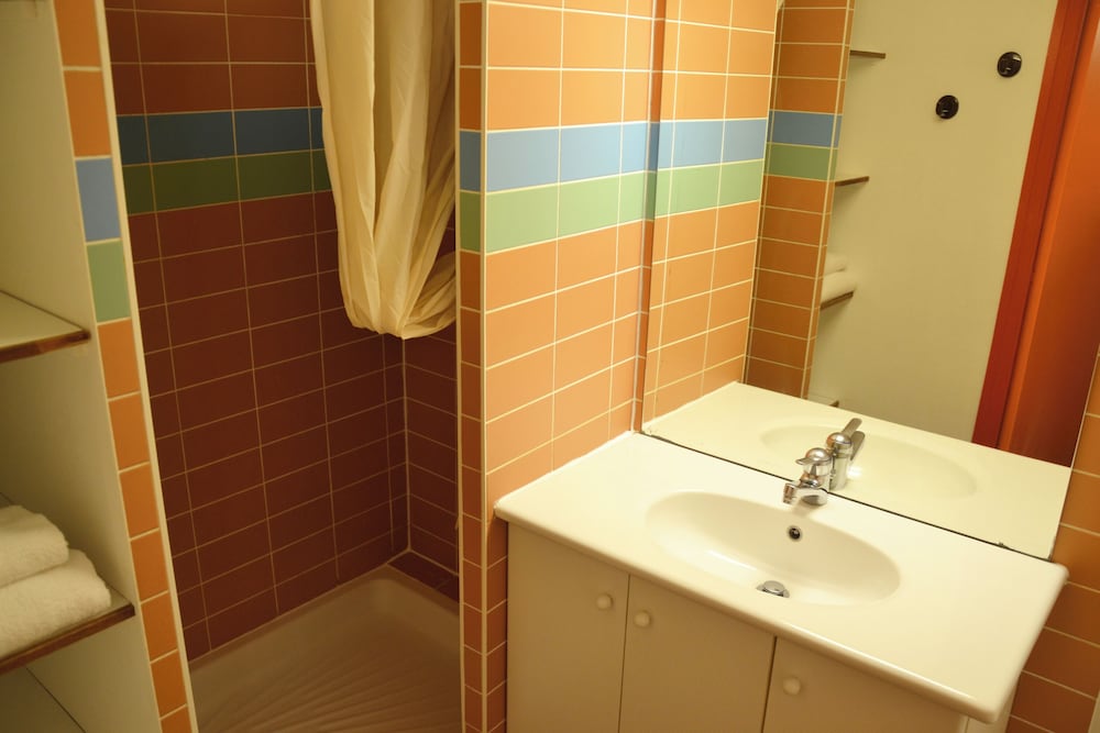 Standard Apartment - Photo 2