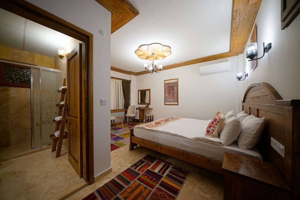 Standard Double Room - Photo 1