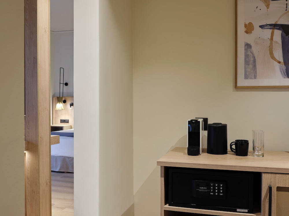 Family Suite Limited Sea View (Open Plan) - Photo 5