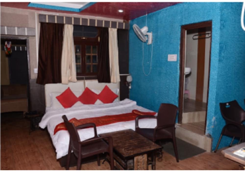 Deluxe Single Room