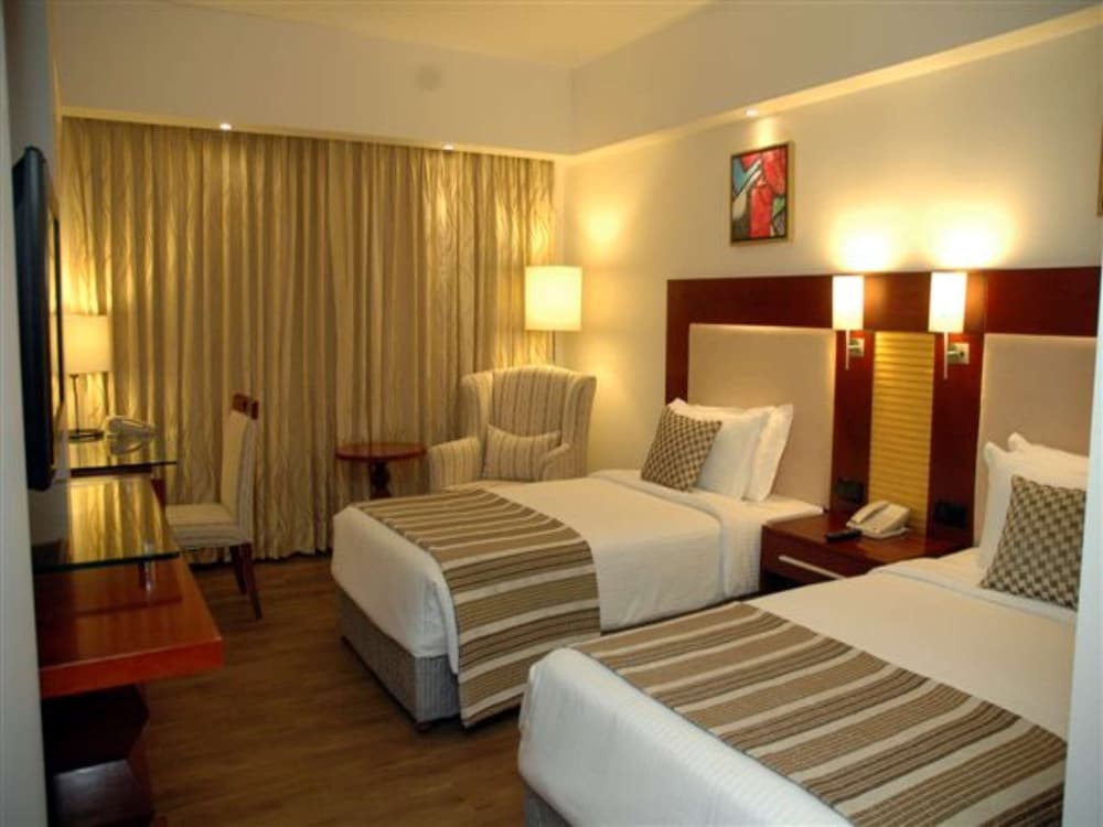 Premium Room, 2 Twin Beds - Photo 4