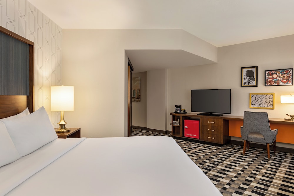Studio, 1 King Bed