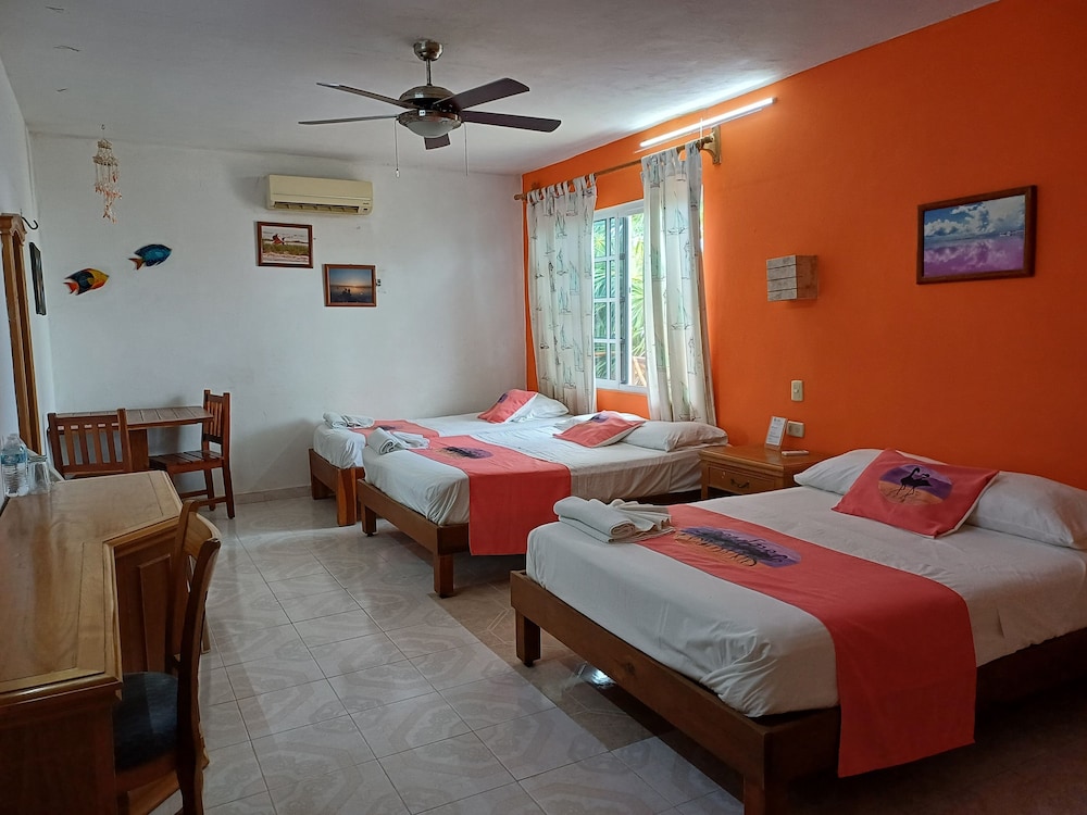 Family Room, Multiple Beds