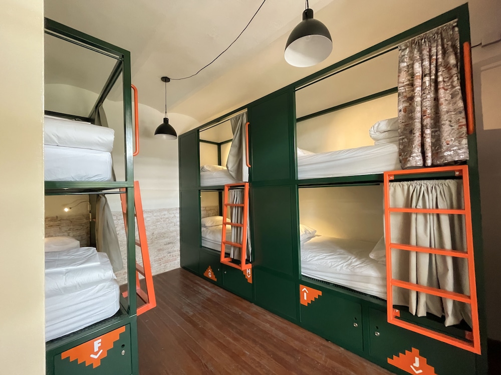 Shared Dormitory, Mixed Dorm, Shared Bathroom photo 1