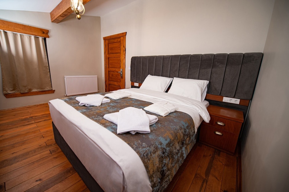 Standard Double Room, 1 Double Bed - Photo 2