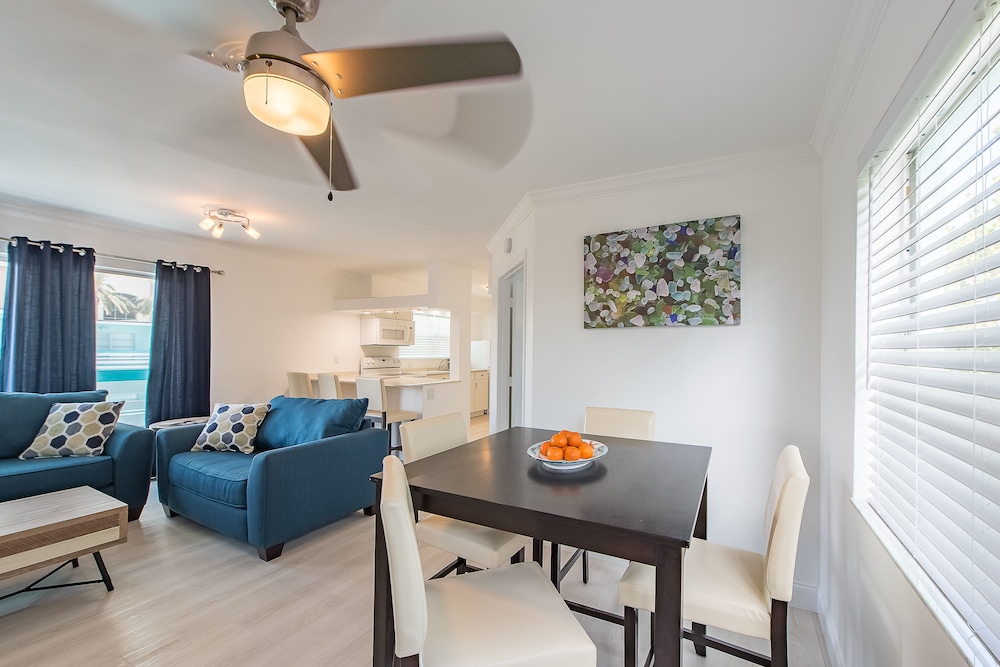 Deluxe Penthouse, Non Smoking, Kitchen - Photo 3
