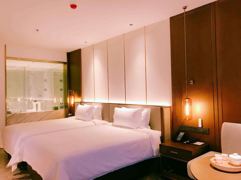 Elite Twin Room