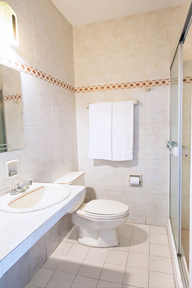 Standard Single Room, 1 Double Bed - Photo 4