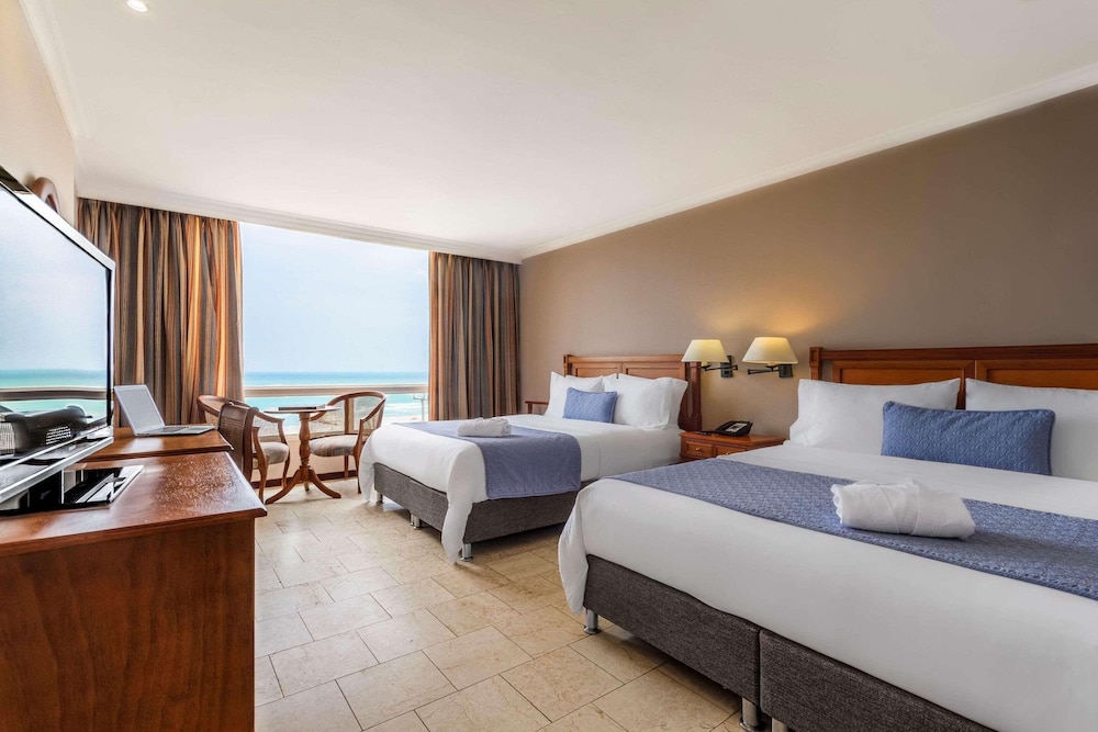 Premium Room, 2 Queen Beds, Non Smoking, Ocean View - Photo 3