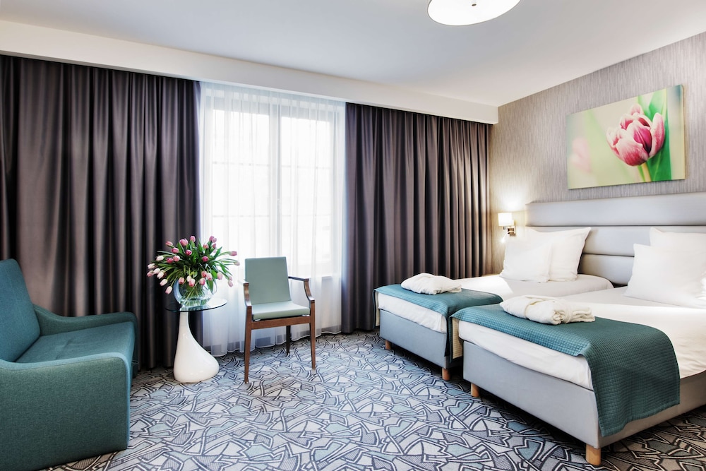 Standard Room, Multiple Beds photo 1