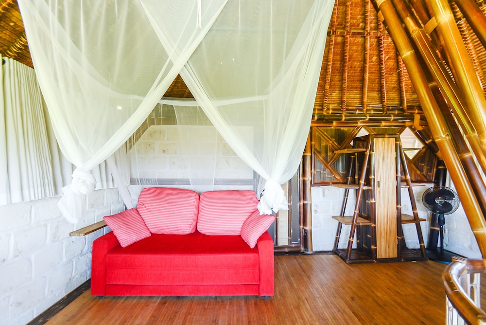Hilltop Villa photo 2
