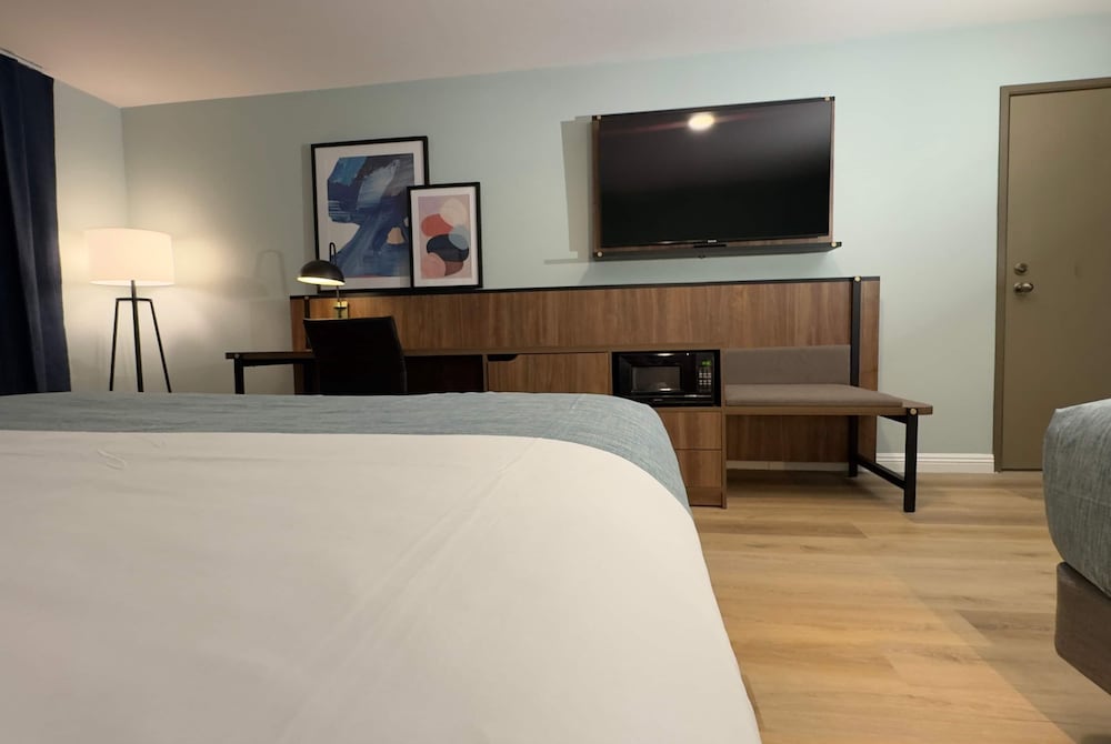 Deluxe Room, 2 Queen Beds, Non Smoking - Photo 4