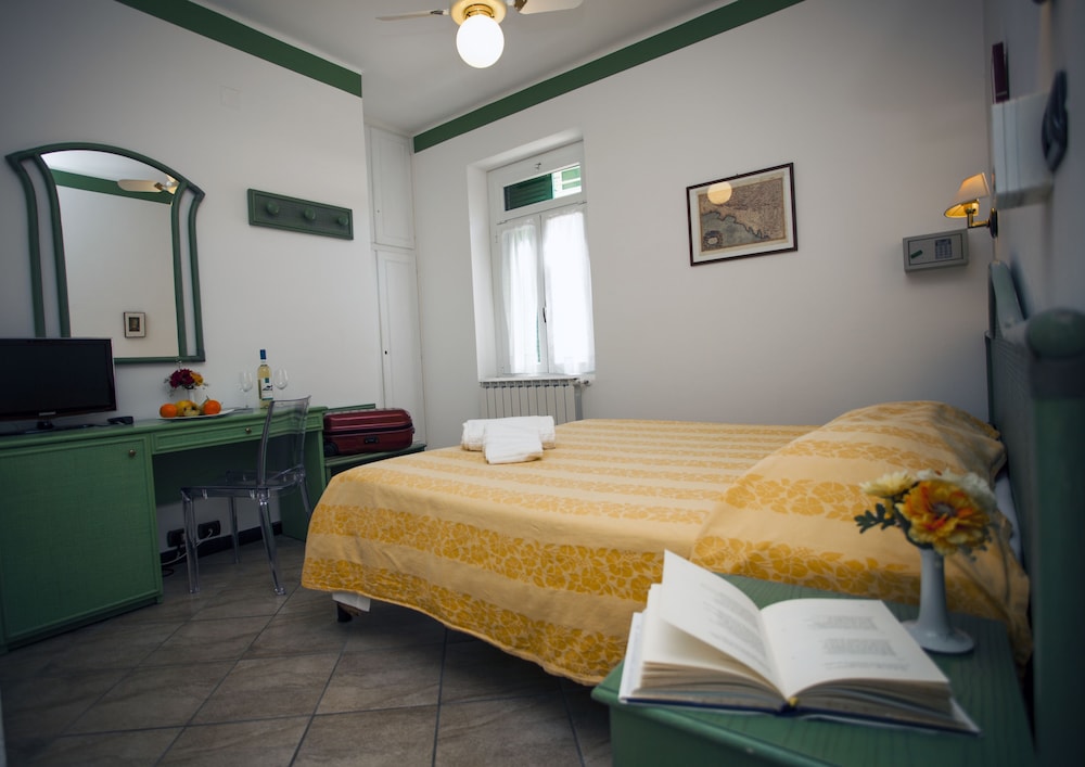 Suite, 2 Bedrooms photo 1