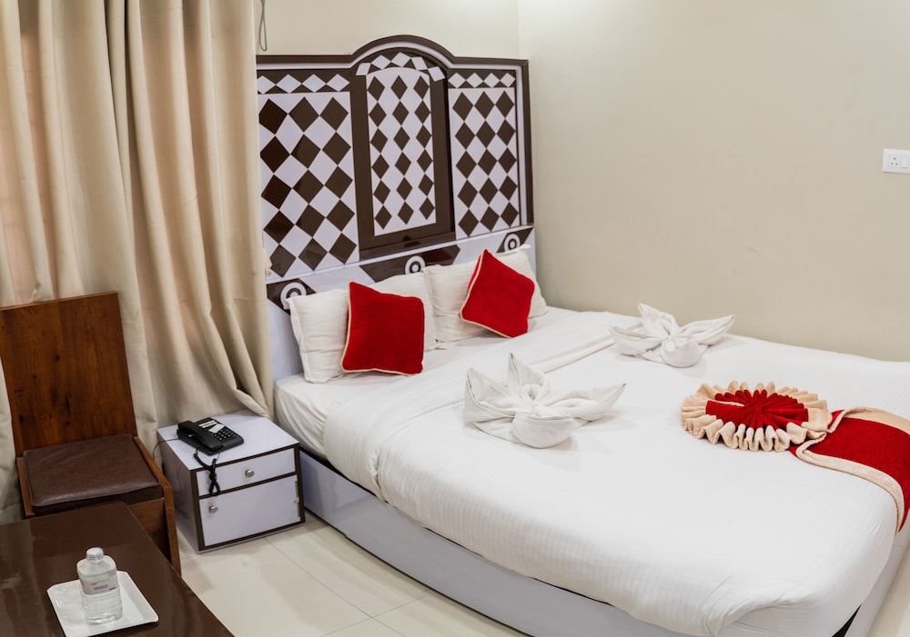 Deluxe Double Room - Photo 15