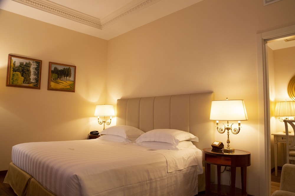 Deluxe Room - Photo 4