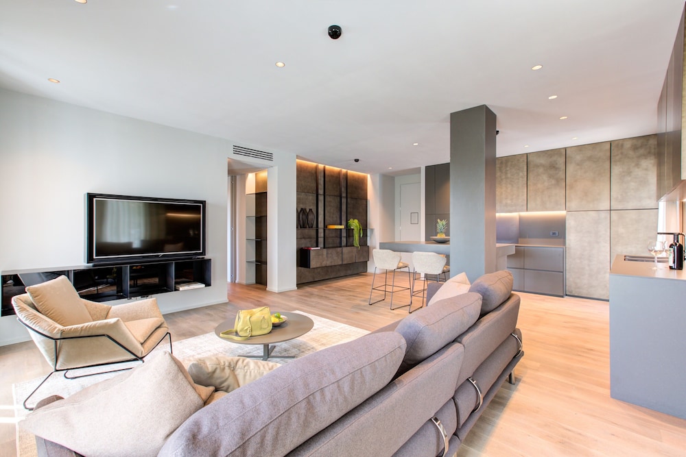 Premium Apartment