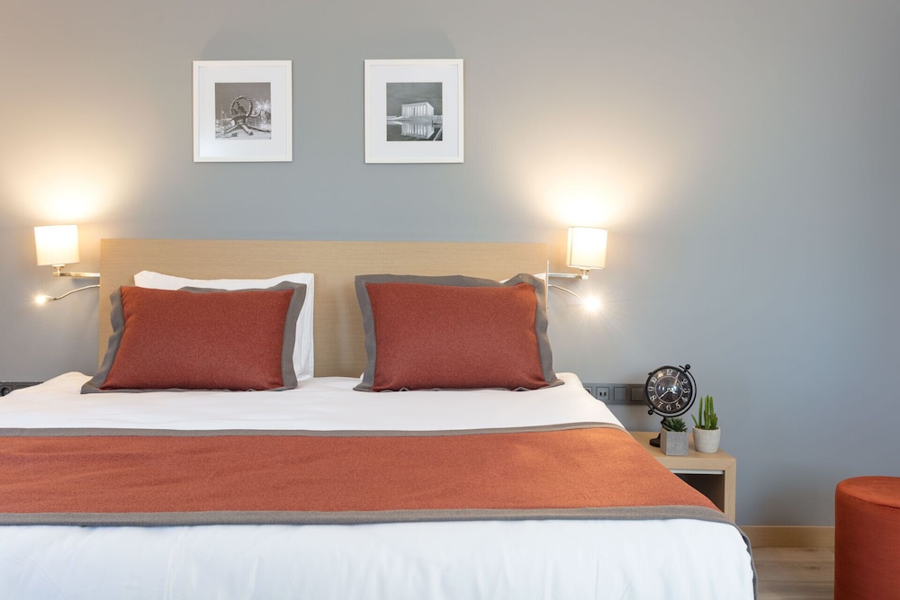 Room, 1 King Bed, Accessible, Non Smoking - Photo 1