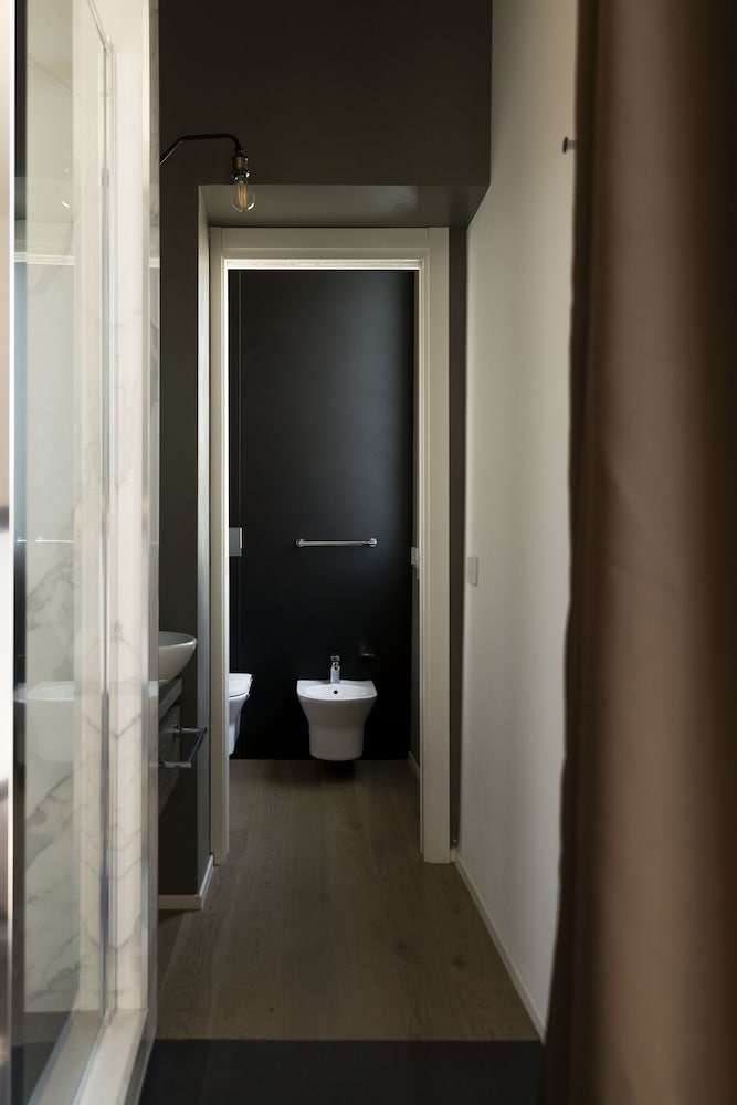 Deluxe Room - Photo 10
