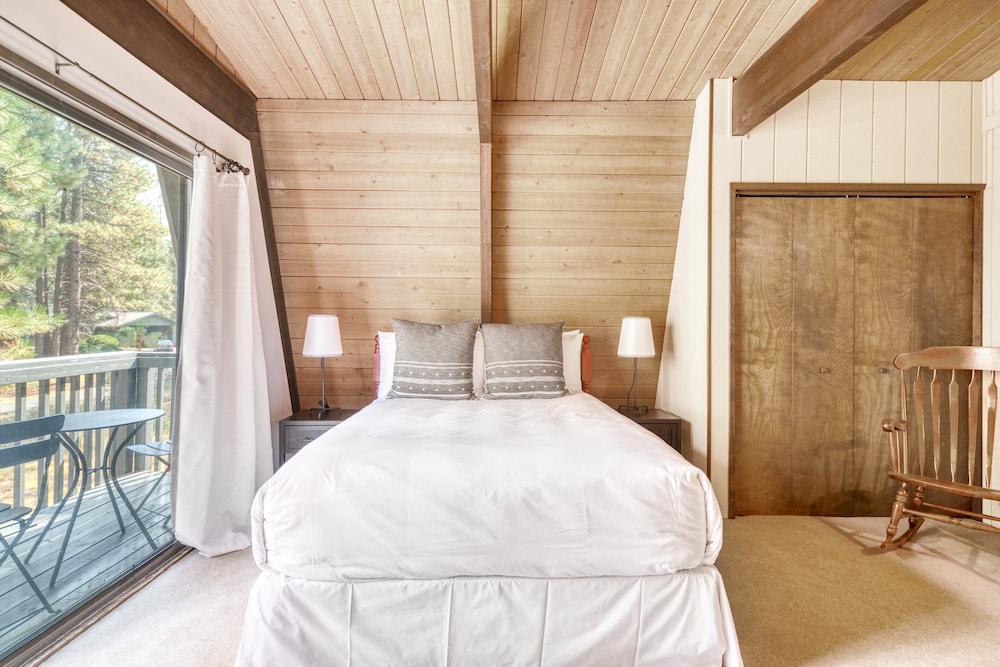 House (4 Bedrooms)