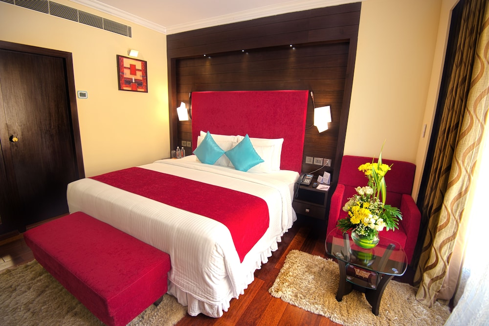 Suite - Photo 2