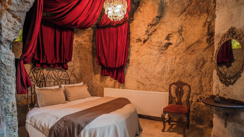 Romantic Double Or Twin Room photo 1