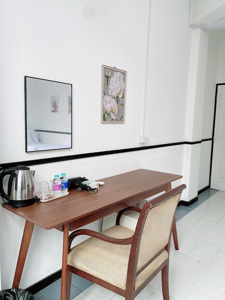 Deluxe Double Room, City View photo 2