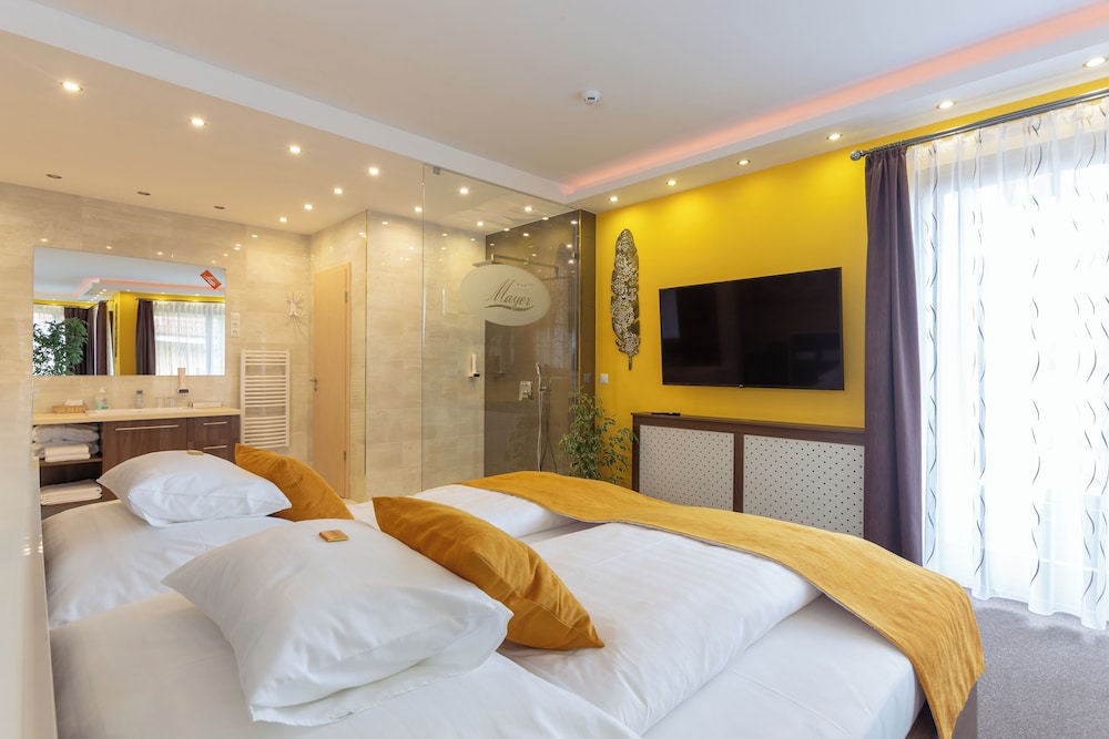Luxury Suite photo 3