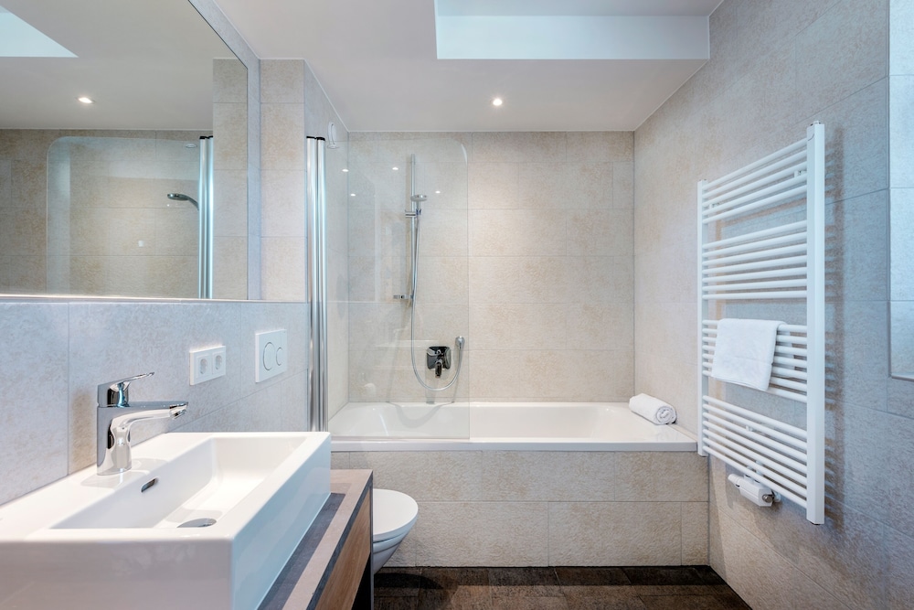 Executive Apartment, 3 Bedrooms, Balcony (80m²) photo 3