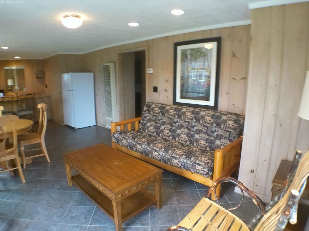 Cottage #7, 2 bedrooms, Full kitchen photo 1