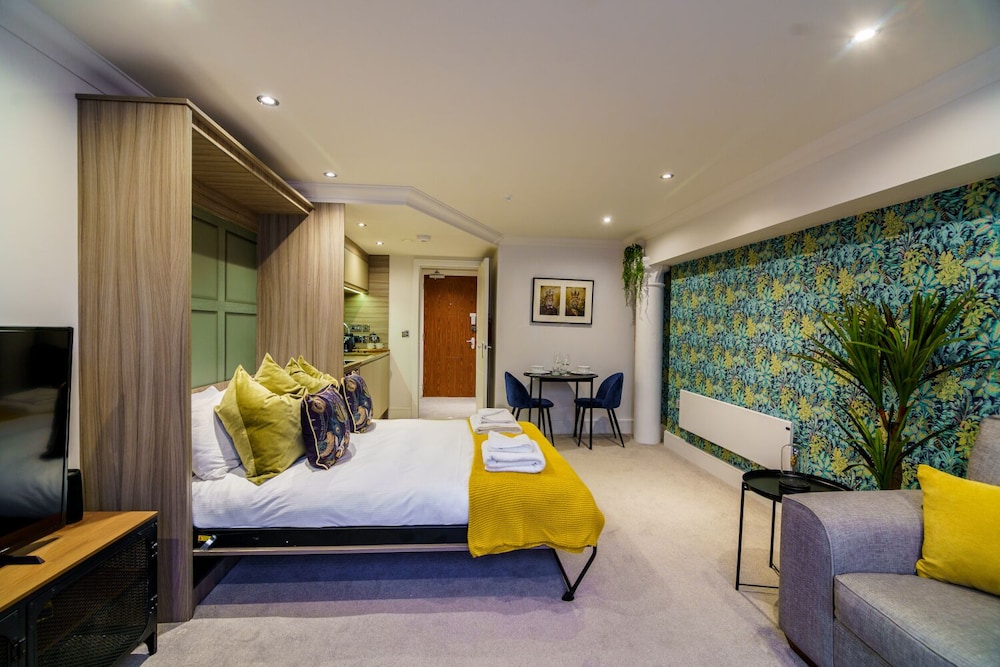 Luxury Apartment, Ensuite, River View