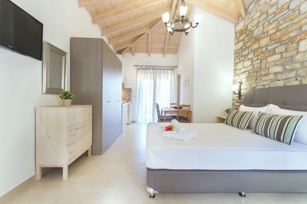 Luxury Studio Suite, 1 Queen Bed with Sofa bed, Sea View photo 1