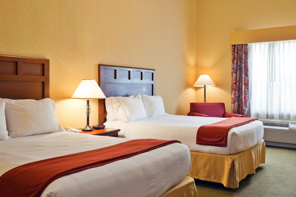 Executive Room, 2 Queen Beds - Photo 2