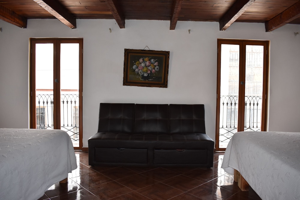 Room, Multiple Beds photo 1