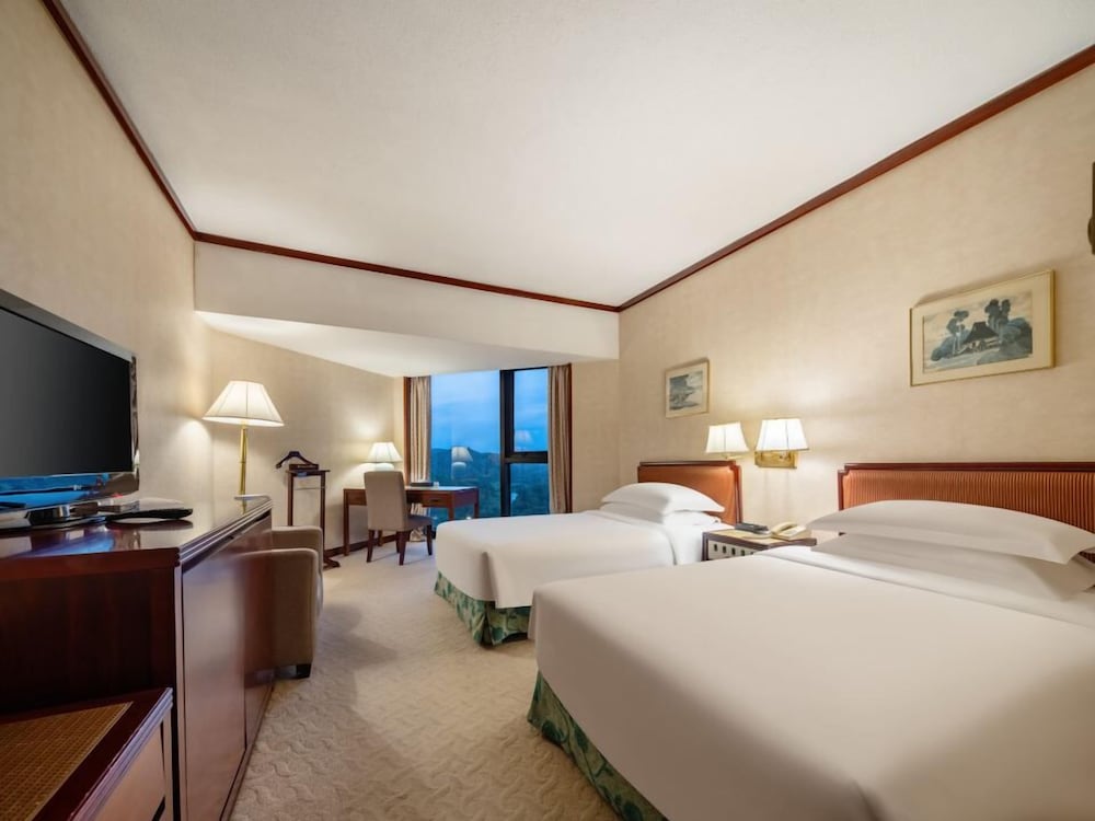 Superior Room 2 Twin Beds, River View photo 3