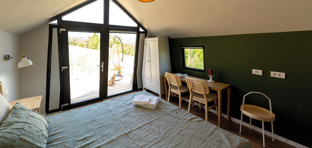 Classic Cabin, Mountain View photo 3
