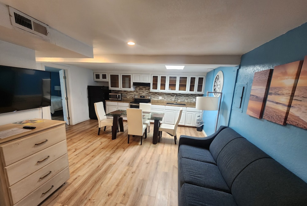 Exclusive Penthouse photo 1
