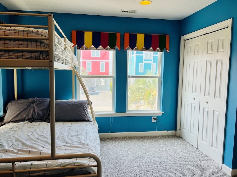 House, 4 Bedrooms photo 3