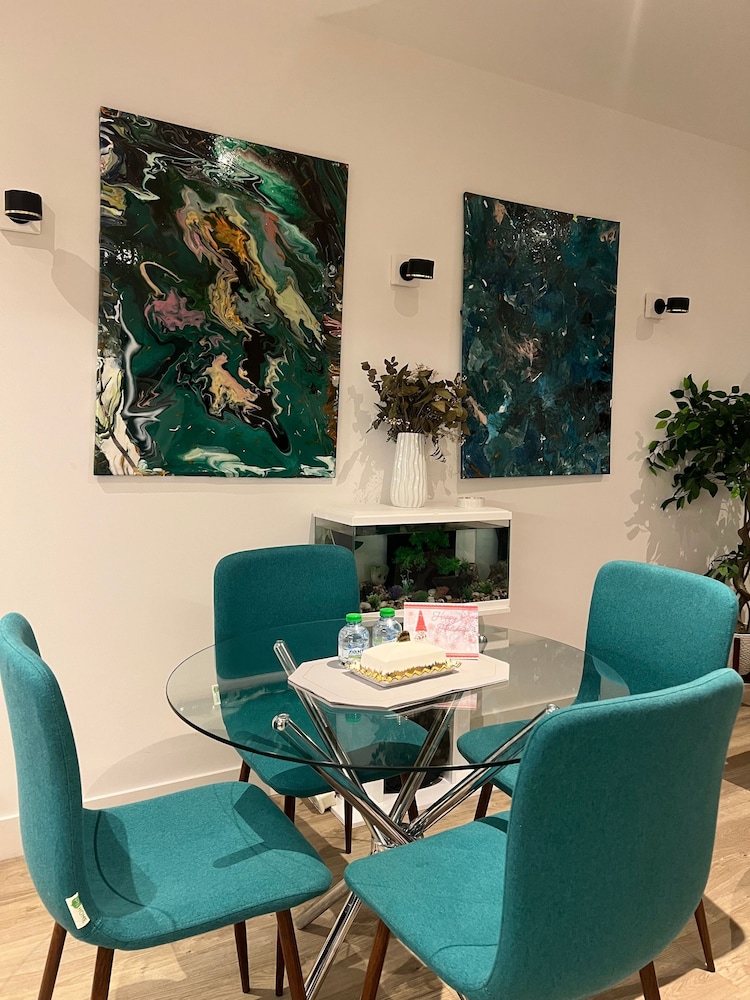 Modern 1-bed Apt in Harrow Near Heathrow Airport & Wembley, Bilde 10