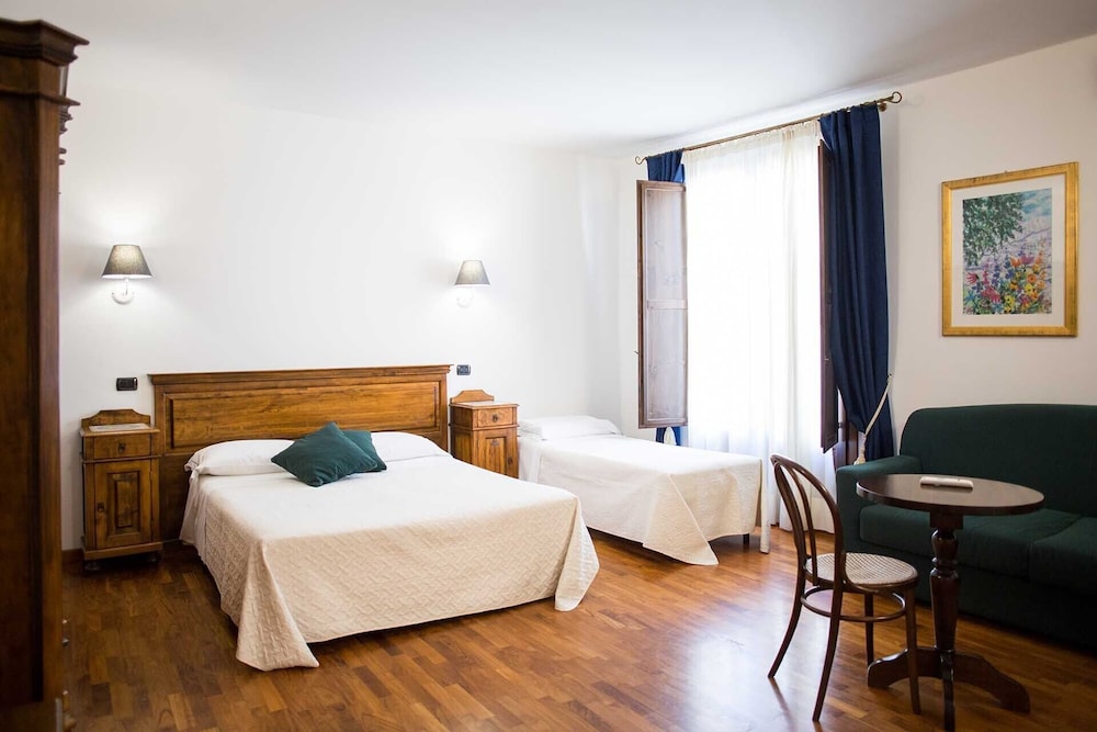 Superior Double or Twin Room, Balcony photo 1