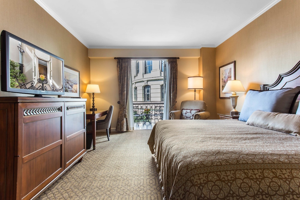 Premier Room, Non Smoking, Balcony - Photo 8