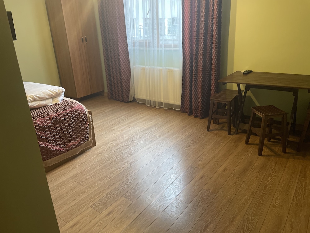 Economy Apartment, 2 Bedrooms, Non Smoking photo 3