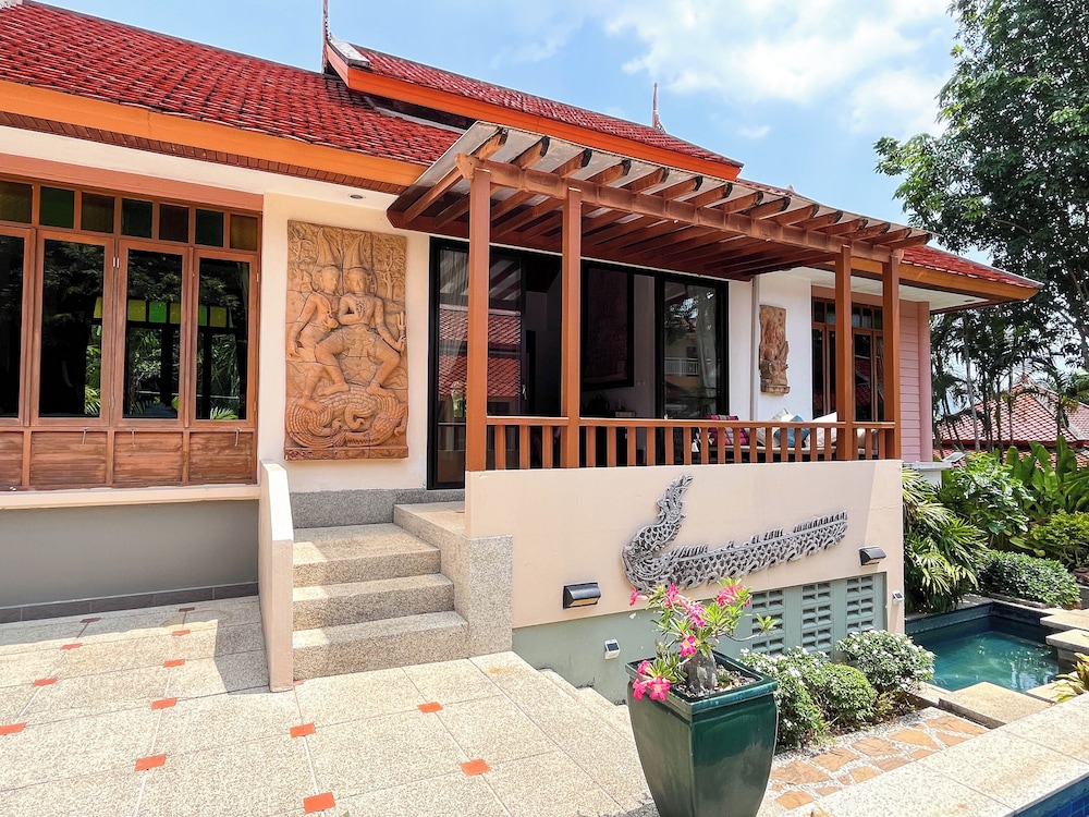 Family Villa, 2 Bedrooms, Non Smoking, Pool View photo 3